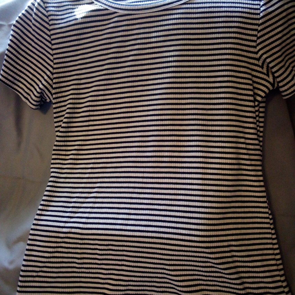 Old Navy multicolored fitted short sleeve t-shirt